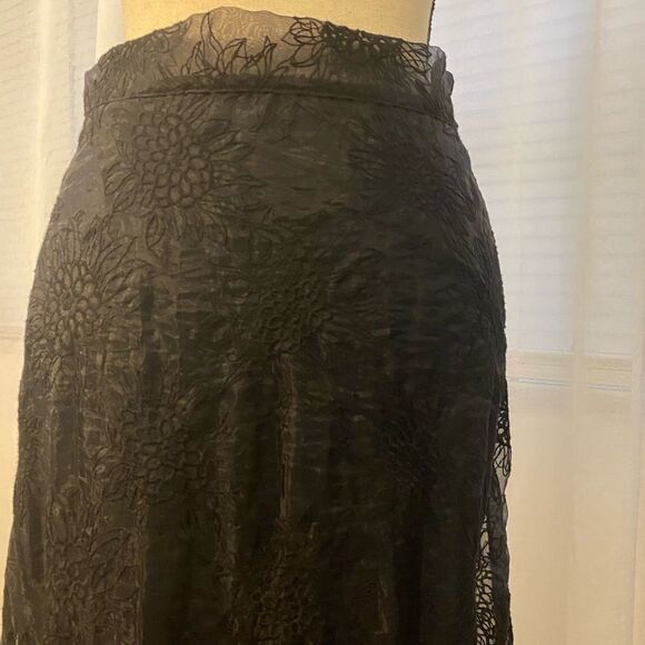 Sandra Mansour & H&M maxi skirt, size 6 - Picture 11 of 14